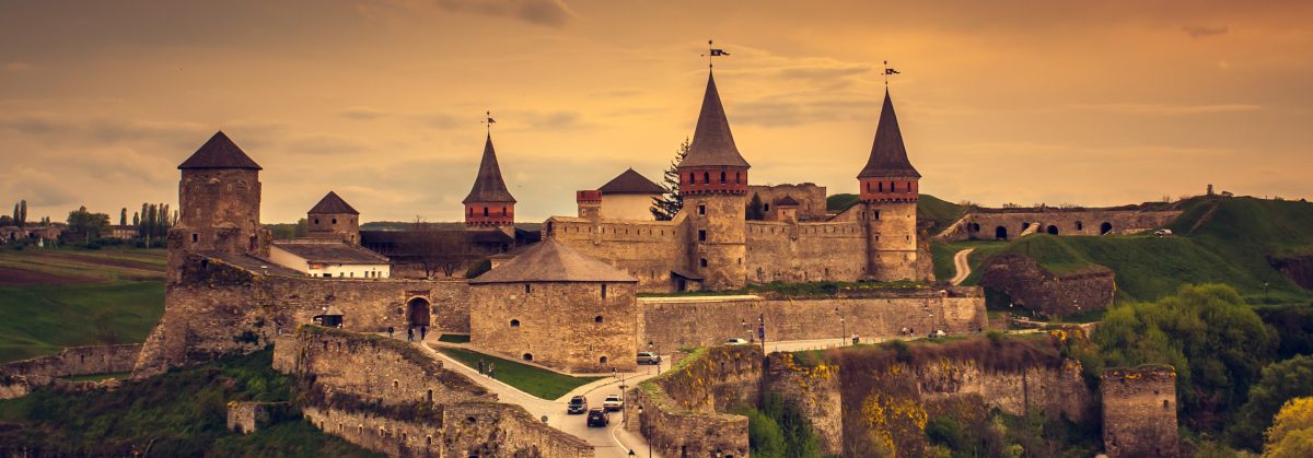 ПОДОРОЖІ УКРАЇНОЮ